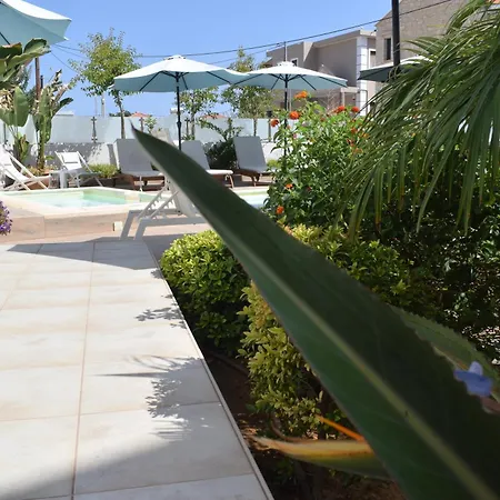 Four Seasons Homes * Σταλός